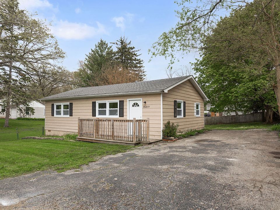 2nd image of 36855 N Elizabeth Dr