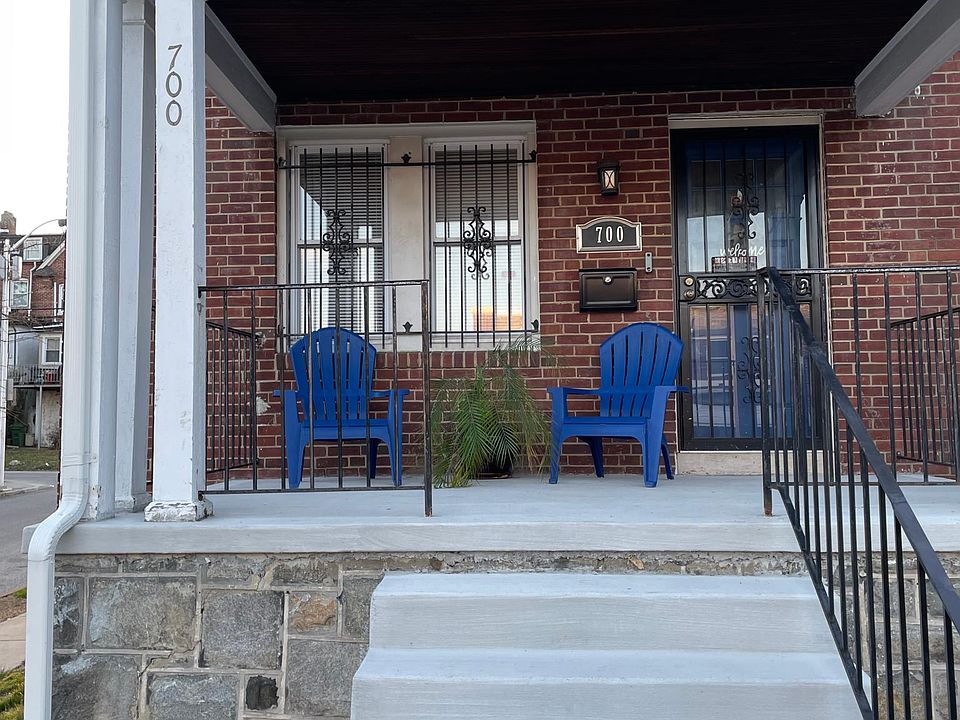 1st image of 700 N Augusta Ave
