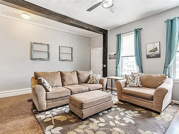3 bed, 1.5 bath, 1152 sqft, $2,500 — Photo 4