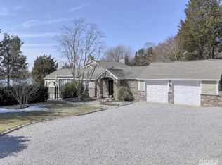 28 Conscience Cir, Setauket, NY 11733