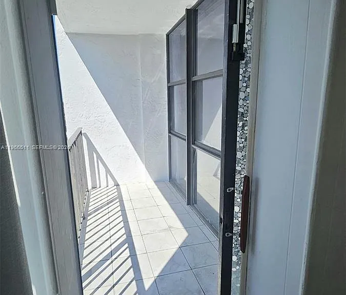1000 Parkview Dr #605 — Photo 19