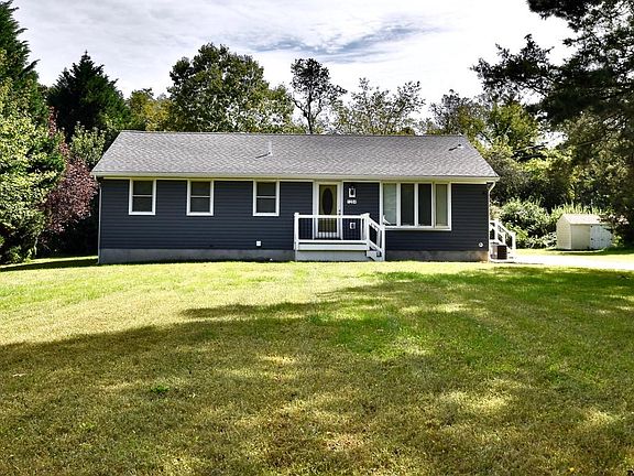2nd image of 1204 Clayton Rd