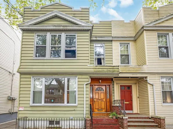 7812 79th Street, Glendale, NY 11385