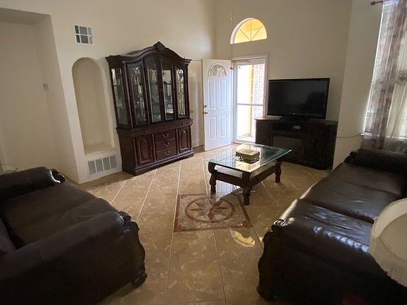 2nd image of 11829 Belfry Park Dr