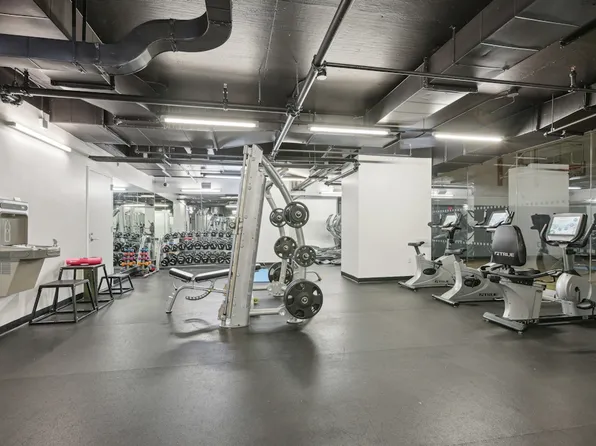 309 5th Avenue image 14 of 28