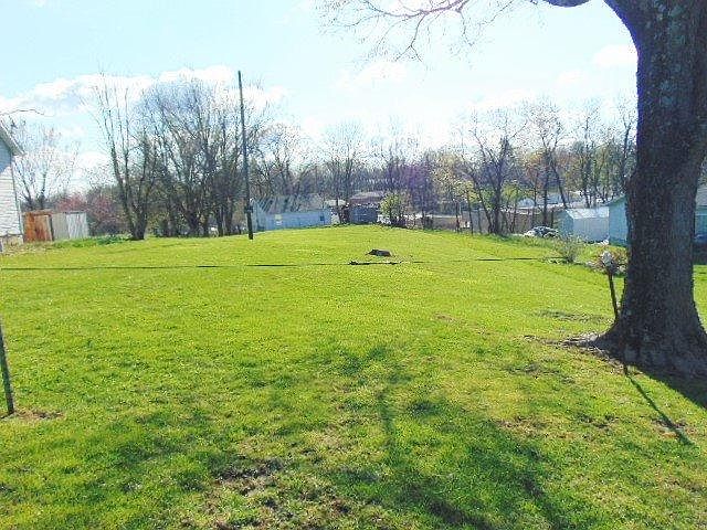 2nd image of 321 Gayle Ave