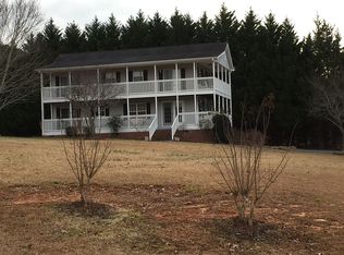 203 Fisherman Ln, Seneca, SC 29672