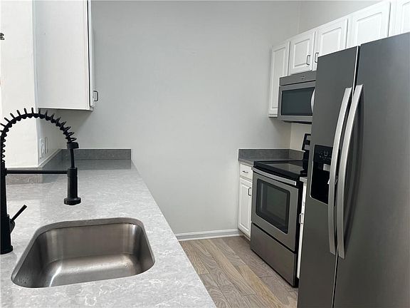 3rd image of 1000 Providence Pl APT 216