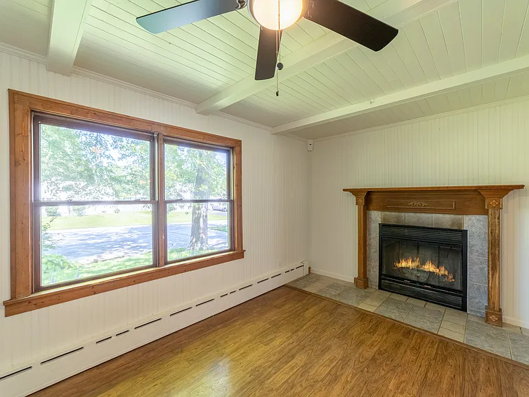 7535 Independence St — Photo 5