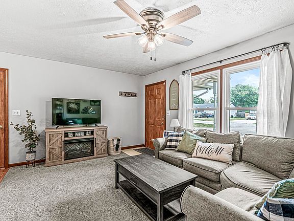 4th image of 56784 Bellflower St