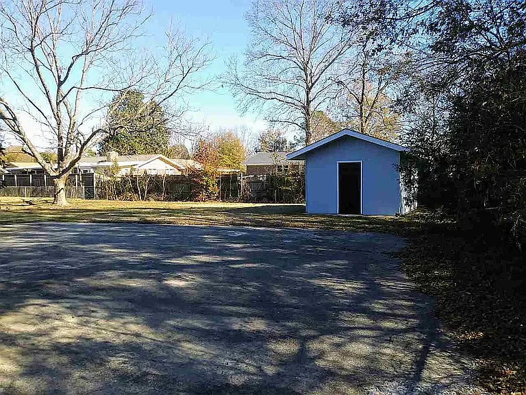 307 Cornell Dr — Photo 4