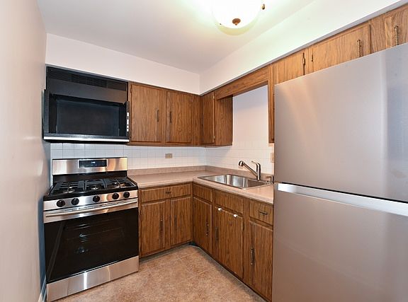 4th image of 6600 S Brainard Ave APT 106