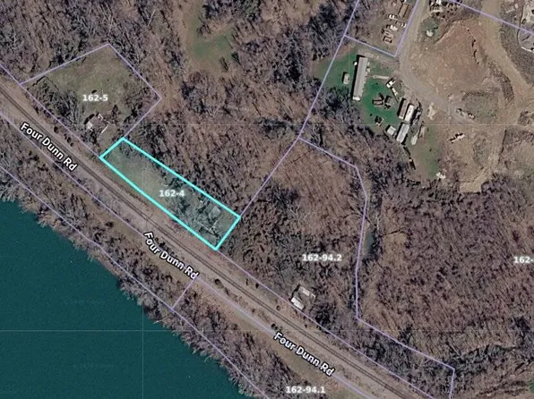 448 Four Dunn Rd, Buffalo, WV 25033