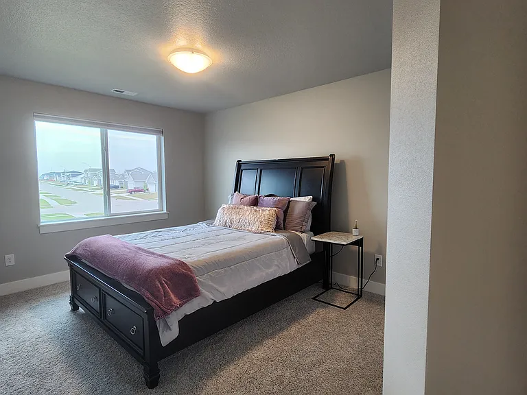 603 NE Pearl Dr — Photo 12