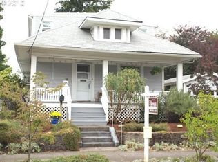 8043 SE Yamhill St, Portland, OR 97215