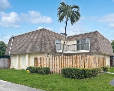 8212 SW 23rd Ct #18D, Pompano Beach, FL, 33068