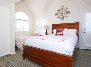 812 San Juan Pl, San Diego, CA 92109