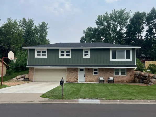 1307 20th St W, Hastings, MN 55033