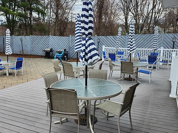 5th image of 1198 Union Avenue #3-21