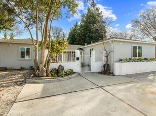 860 Donohoe St, East Palo Alto, CA 94303