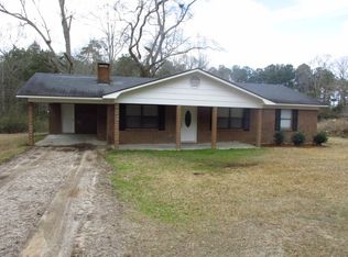 111 Currie Rd, Ellisville, MS 39437