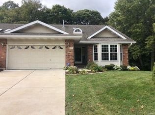 809 Braefield Ct, Chesterfield, MO 63017