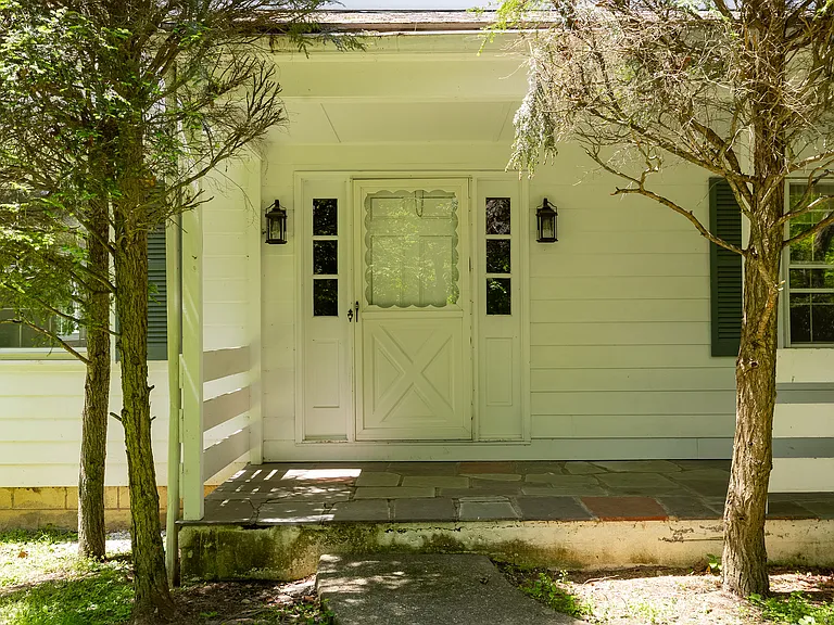 50 Aspinwall Rd — Photo 28