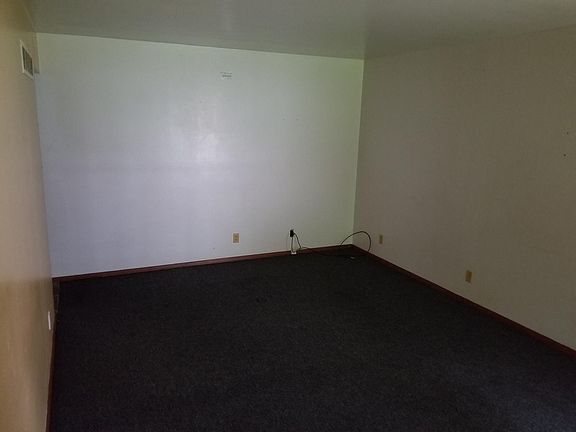 5th image of 1222 E Melbourne Ave APT 3