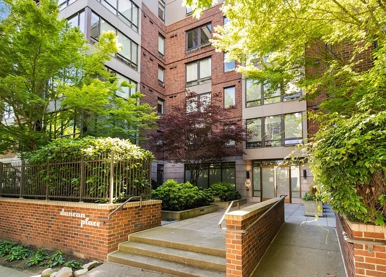 4547 8th Ave NE #310 — Photo 7