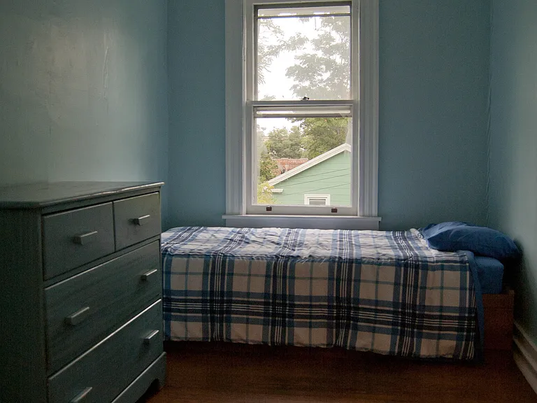 205 Pleasant St — Photo 21