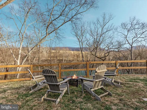 17884 Old Valley Pike, Edinburg, VA 22824
