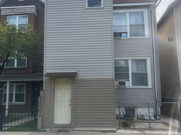 8939 S Escanaba Ave, Chicago, IL 60617
