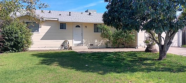 1st image of 4936 Skyway Dr