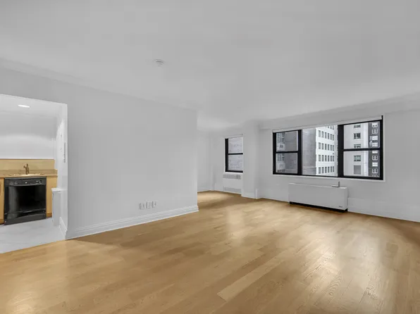141 East 33rd Street image 2 of 8