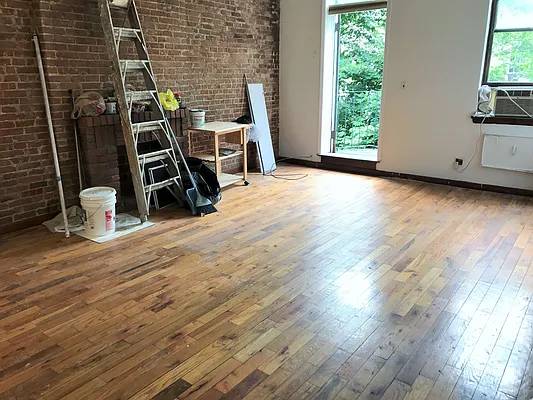 Rented by Joe Gotham LTD | media 19