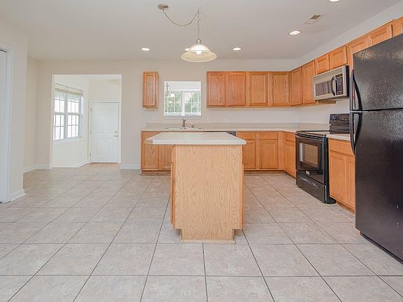5th image of 1311 Hill St #A