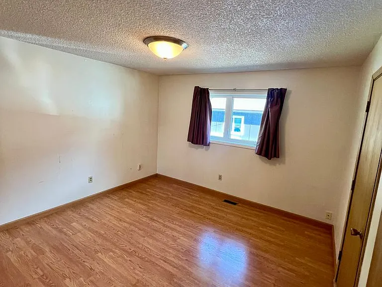 4018 Dunlap Ave — Photo 10