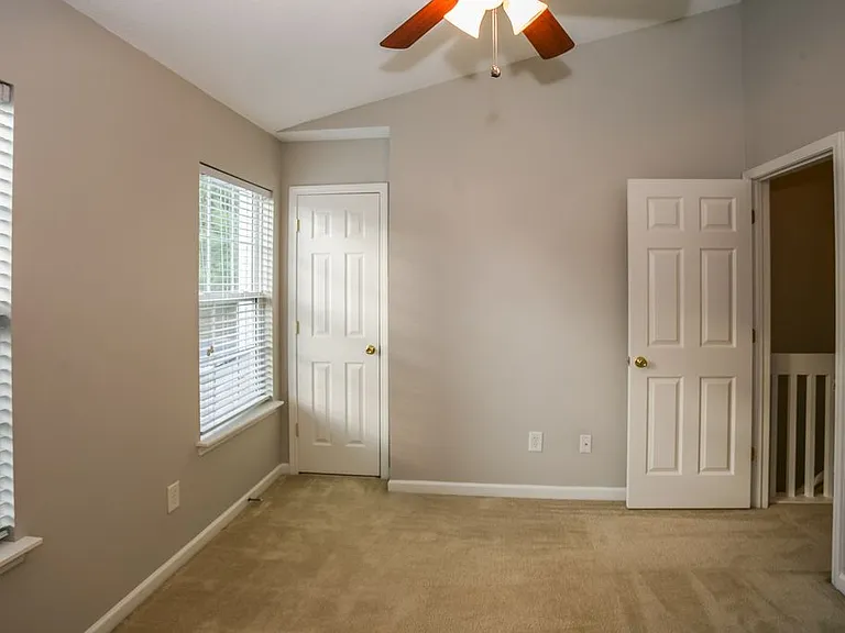 2022 McNeil Paper Ct — Photo 8