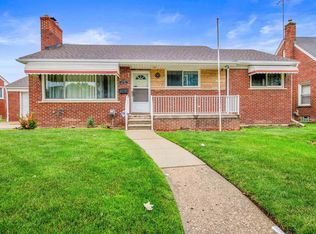 23716 Roxana Ave, Eastpointe, MI 48021