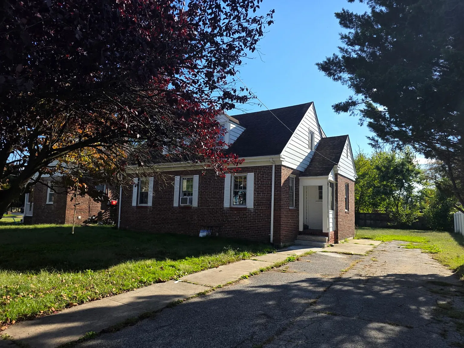4 bed, 1636 sqft, $2,800 — Photo 1
