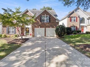 16203 Hollingbourne Rd, Huntersville, NC 28078