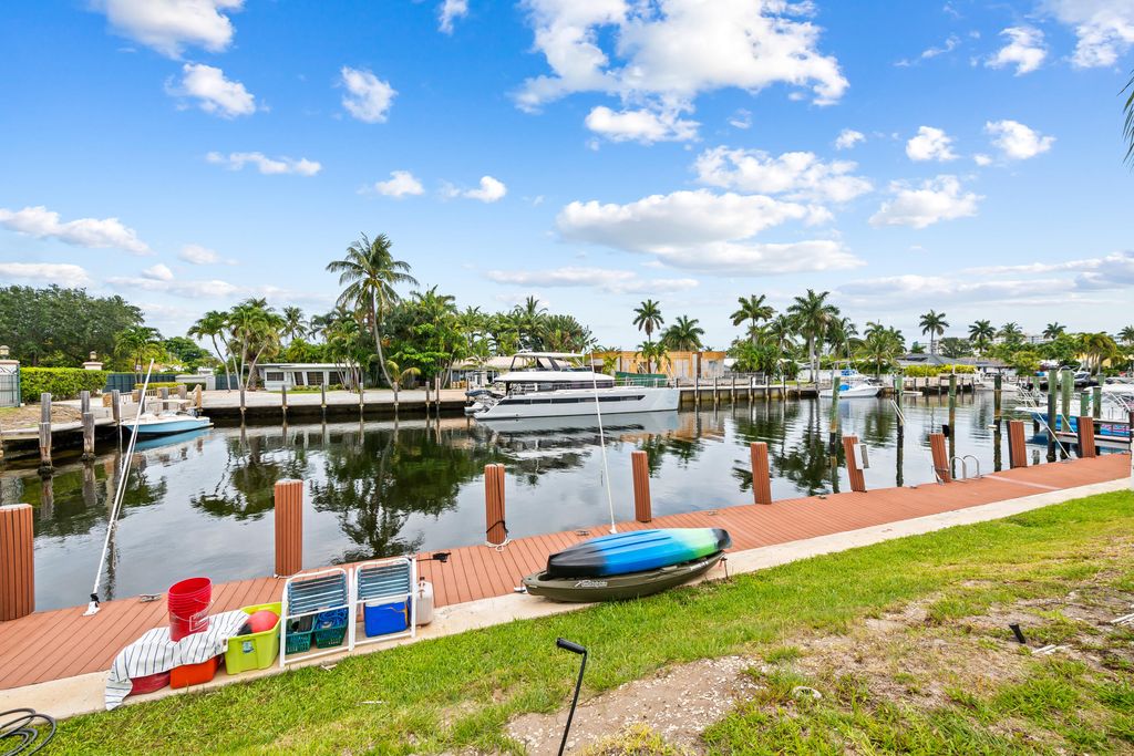 2601 NE 1st Street #17, Pompano Beach