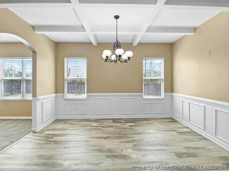 645 Highgrove Dr — Photo 11
