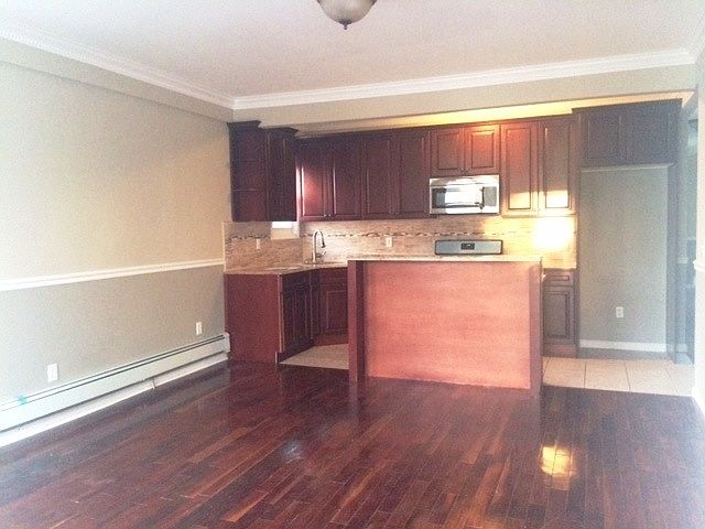 1st image of 10815 172nd St