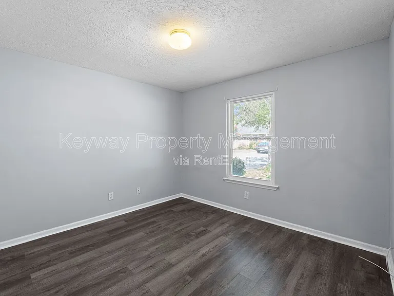 410 Tracewood Pl — Photo 11