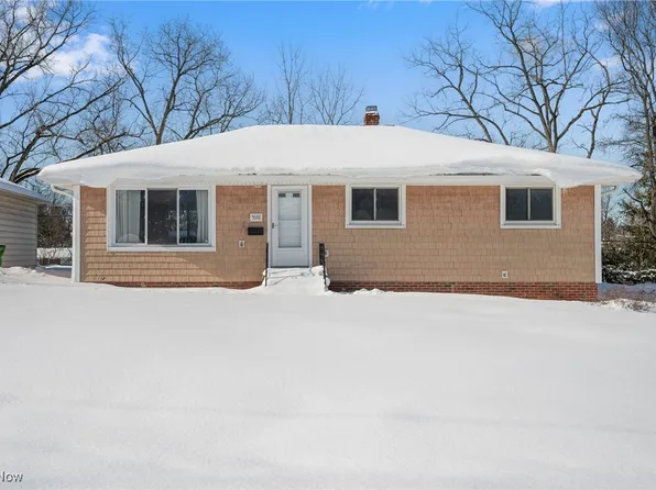 5576 Cumberland Dr, Garfield Heights, OH 44125