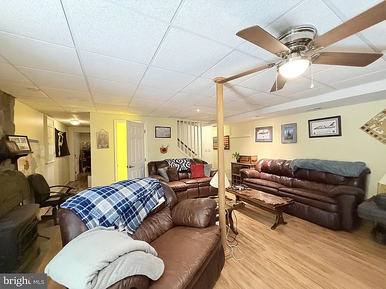559 Holly Corner Rd — Photo 32