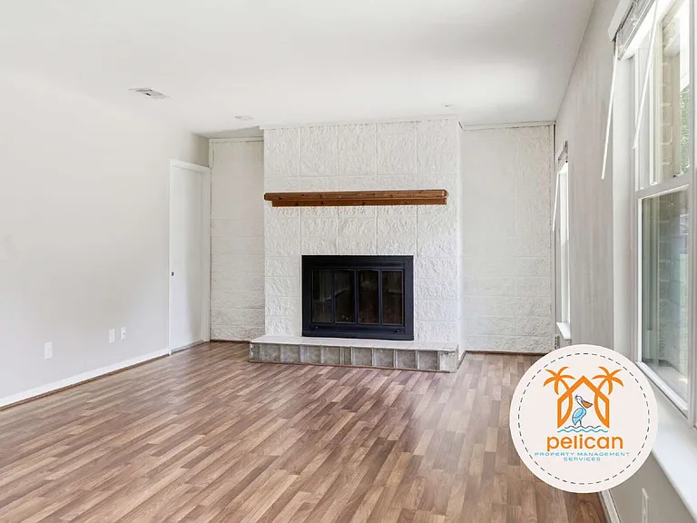 648 Deedra Ave — Photo 10