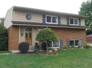 11766 Chattman Dr, Sterling Heights, MI 48313