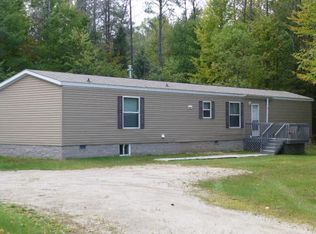 N13157 Tower Rd, Silver Cliff, WI 54104